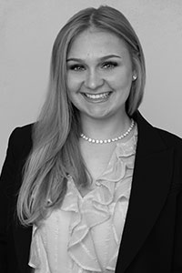 Laura-Arnold.jpg